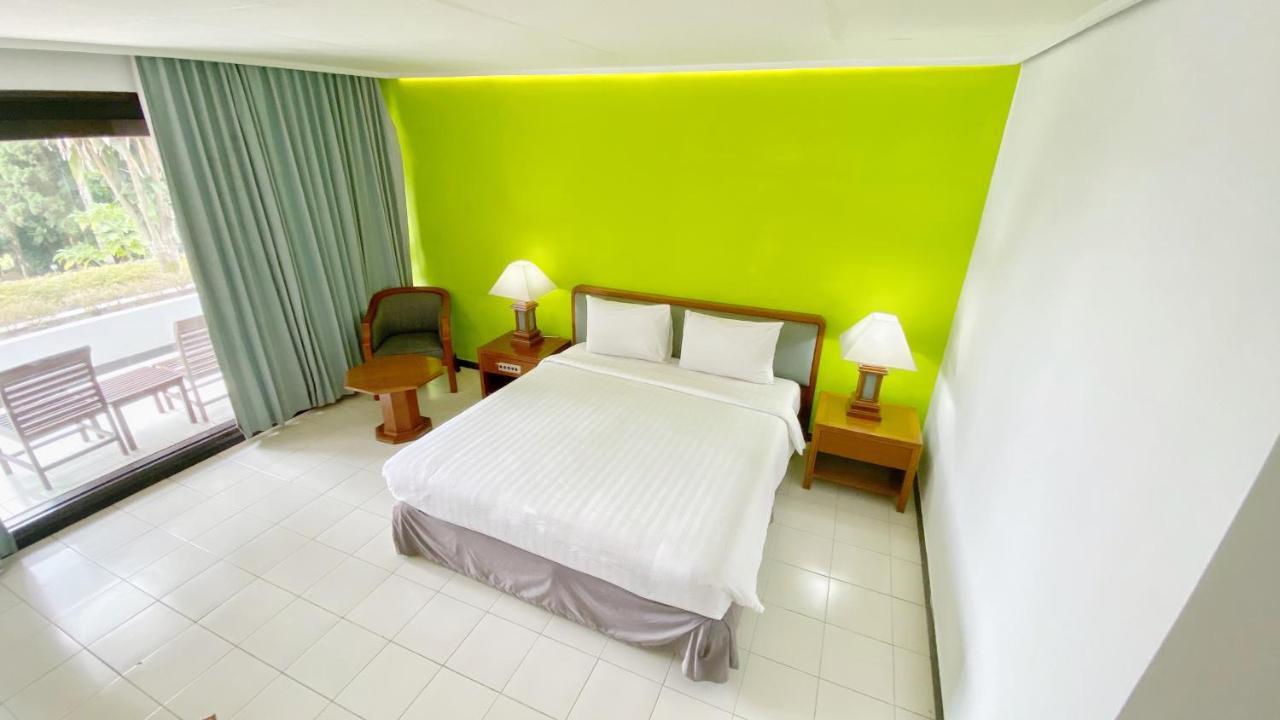 Grand Whiz Hotel Bromo Exterior foto