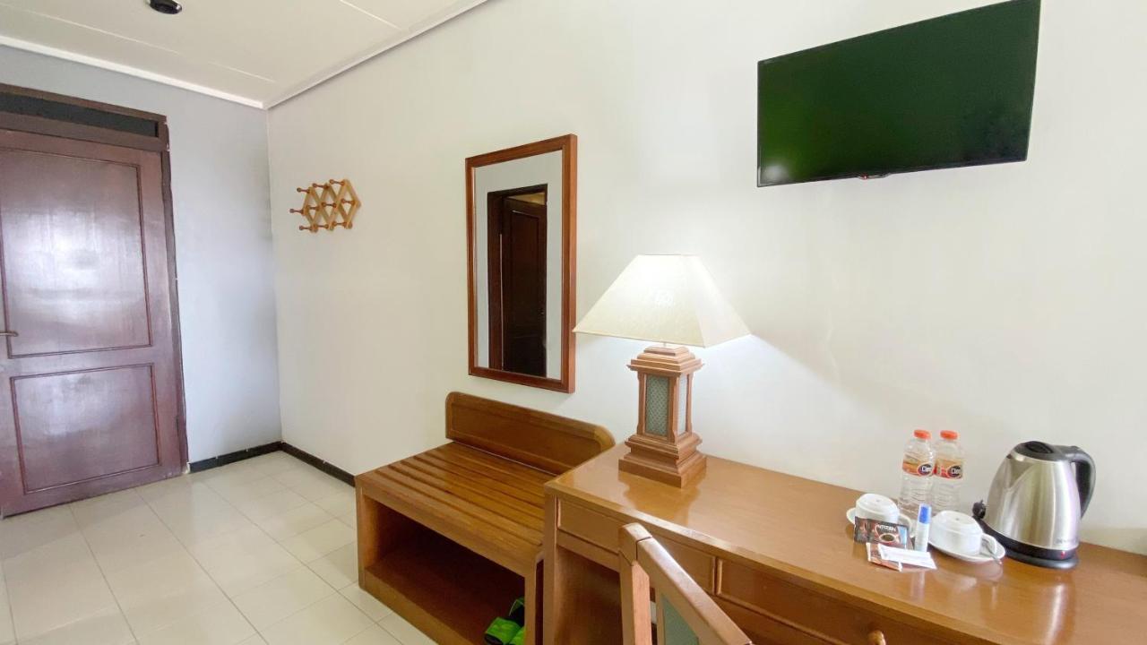 Grand Whiz Hotel Bromo Exterior foto